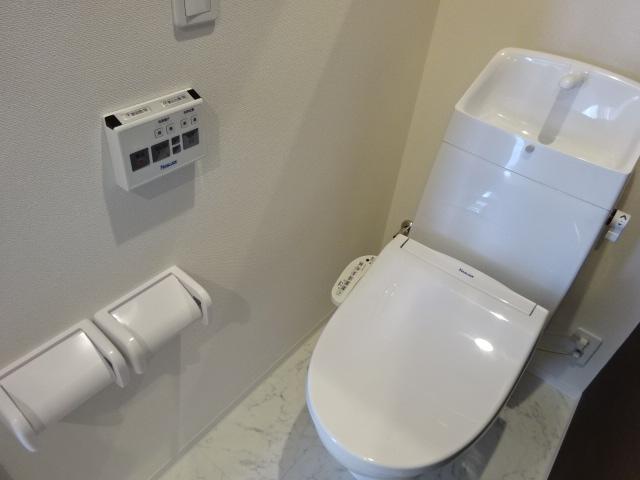 トイレ　シャワー付トイレ