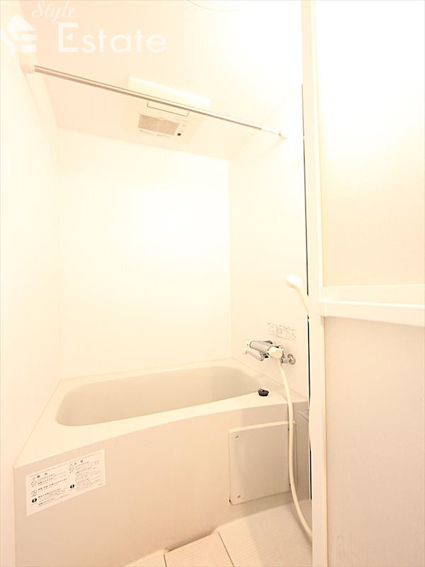 バス・シャワールーム　バスルーム