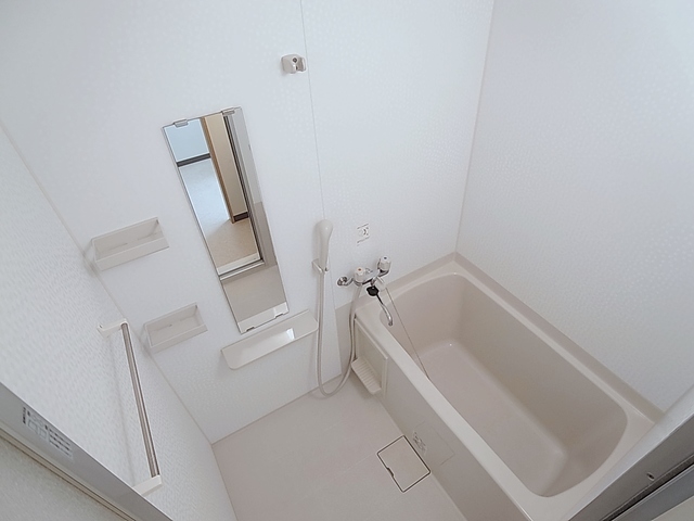 バス・シャワールーム　キレイなバスルーム