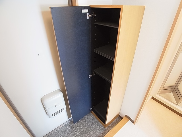 玄関　シューズボックス