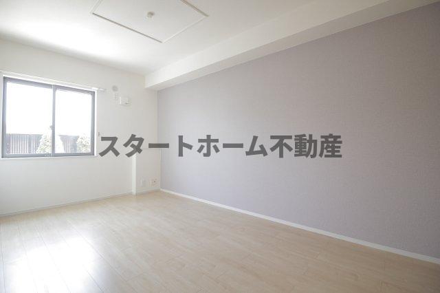 その他部屋・スペース　使い勝手のいい寝室です