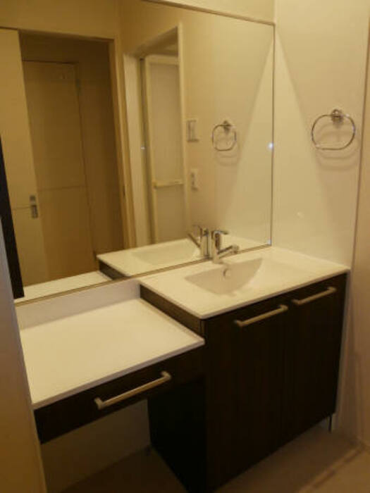 洗面設備　洗髪洗面化粧台付き♪