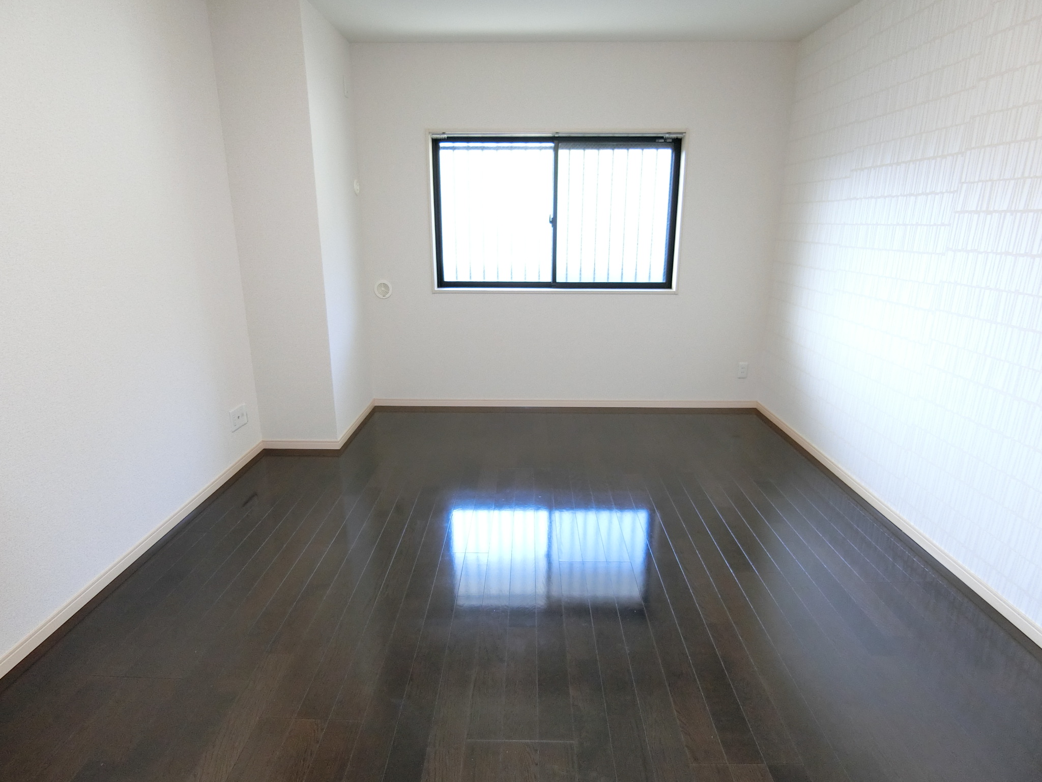 その他部屋・スペース　賃貸には珍しい10.2帖大の洋室