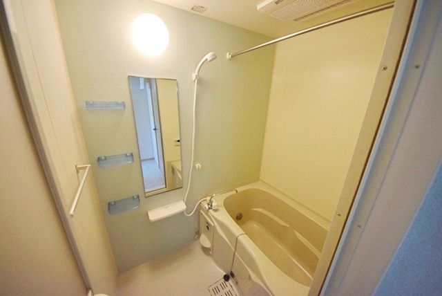 バス・シャワールーム　★浴室乾燥ございます★