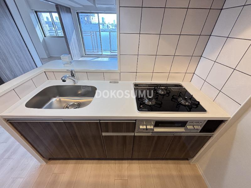 キッチン　毎日の料理が楽しくなる、機能性とデザインを兼ね備えた空間。