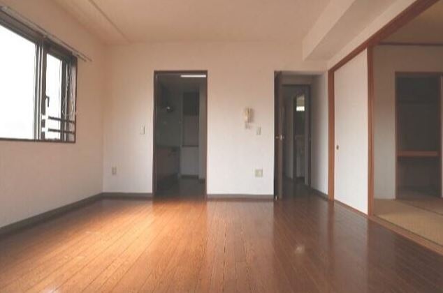 居室・リビング　同一仕様・反転タイプ