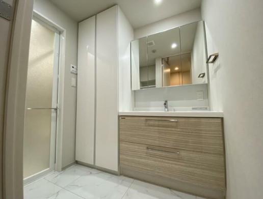 洗面設備　※こちらのお写真は他部屋になり参考写真です