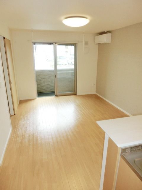 その他部屋・スペース　明るいお部屋だと気分も明るくなりますね！