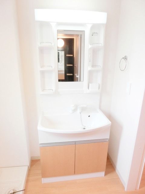洗面設備　毎日使う独立洗面台です！