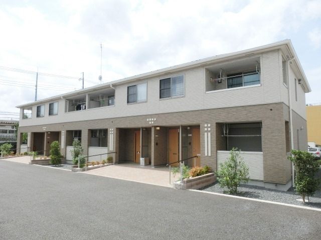 建物外観　２０１４年築のキレイなアパートです！