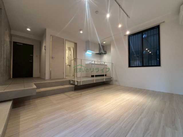 エントランス　EXAM新中野