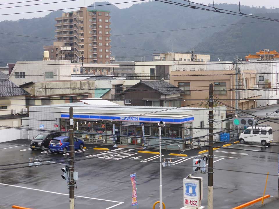 コンビニ　ローソン　大市町店（コンビニ）まで273m