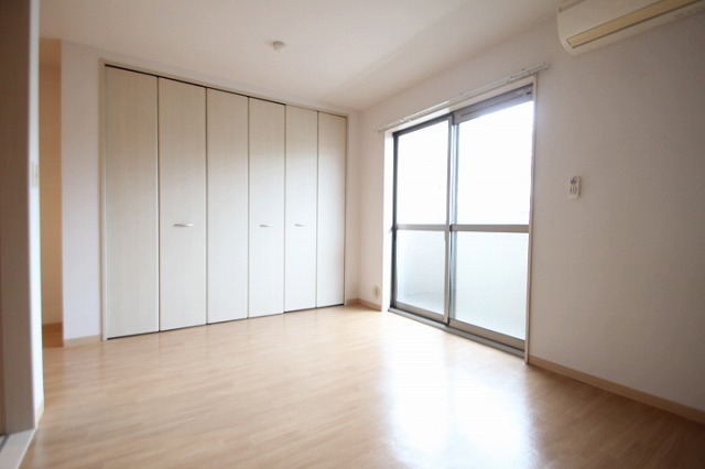 収納　同物件別号室です。