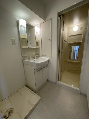 洗面設備　忙しい朝には欠かせない洗面所です