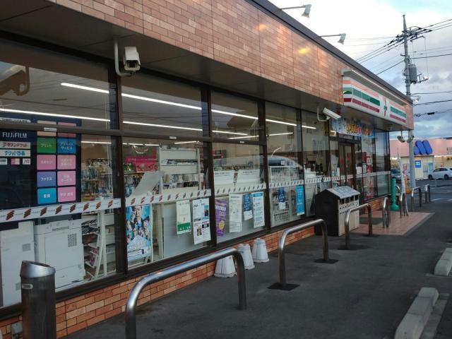 コンビニ　セブンイレブン高崎上小鳥町店（コンビニ）まで190m