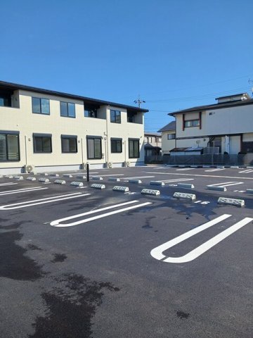 駐車場　車をお持ちの方に嬉しい駐車場付きの物件です