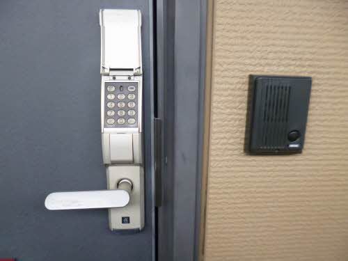 セキュリティ　玄関鍵