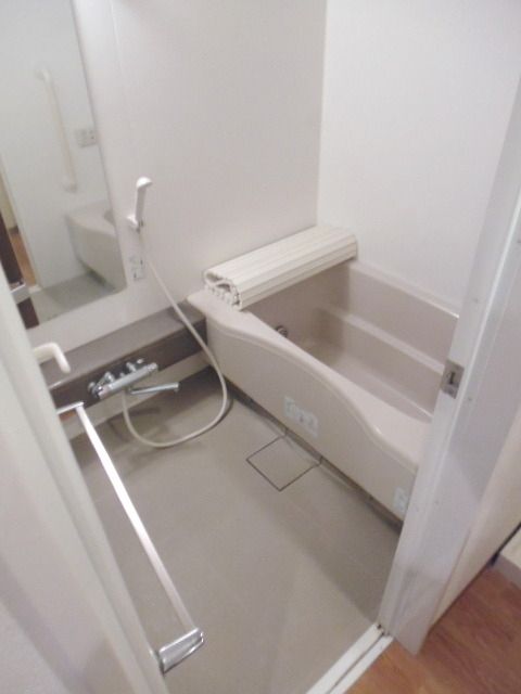 バス・シャワールーム　★追い焚きあり★