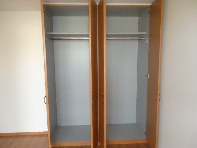 収納　クローゼット