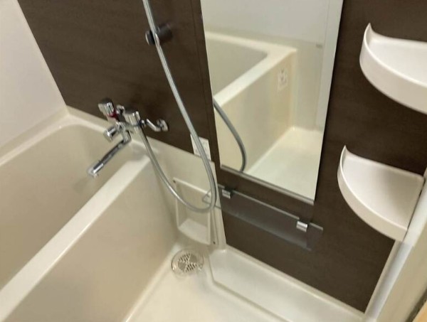 バス・シャワールーム　風呂