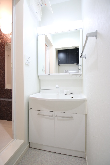 洗面設備　※別室の参考写真の為、現況優先です。