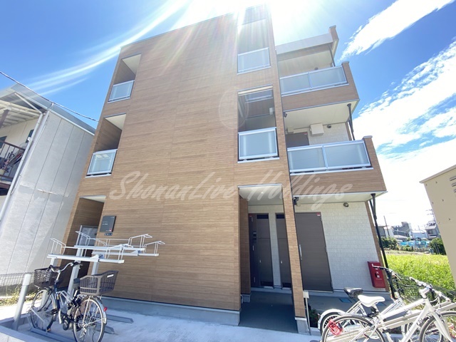 建物外観　築浅鉄骨造マンション♪