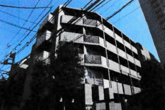 建物外観　ネット無料。ネット無料なら月々実質4000円程度のコストがか