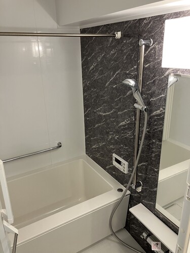 バス・シャワールーム　浴室