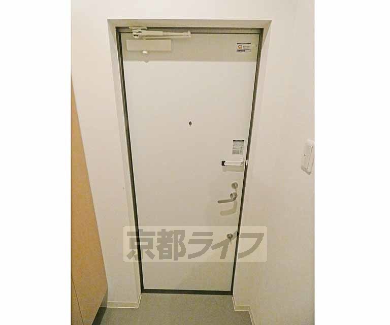 その他設備　しっかりとしたドア。