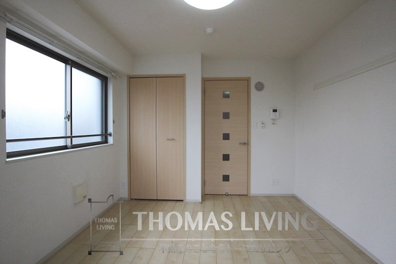 居室・リビング　側面に窓があるのは角部屋のみです。