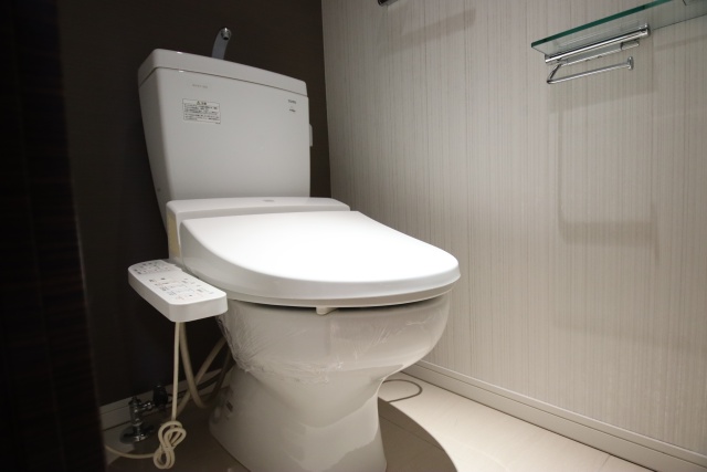 トイレ　※別室の参考写真の為、現況優先です。