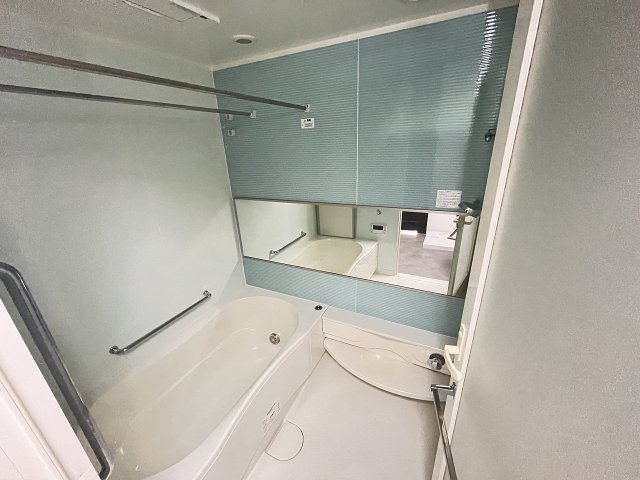 バス・シャワールーム　ゆったり過ごせるお風呂です