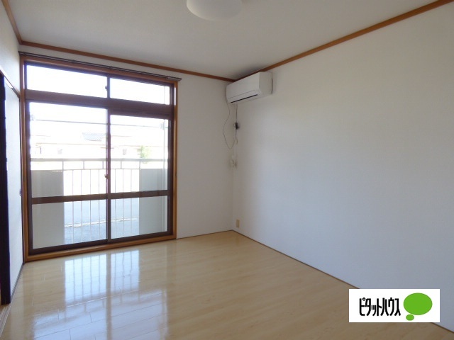 居室・リビング　１０２の写真