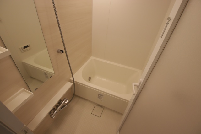 バス・シャワールーム　※別室の参考写真の為、現況優先です。