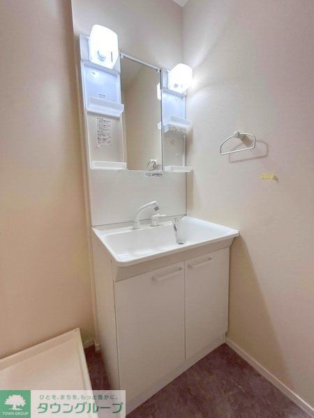 洗面設備　別部屋参照　現状優先