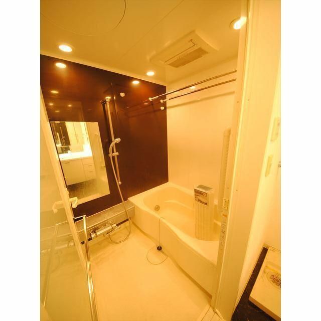 バス・シャワールーム　別部屋参考写真