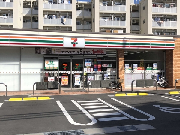 コンビニ　セブンイレブン大阪喜連東4丁目店（コンビニ）まで194m