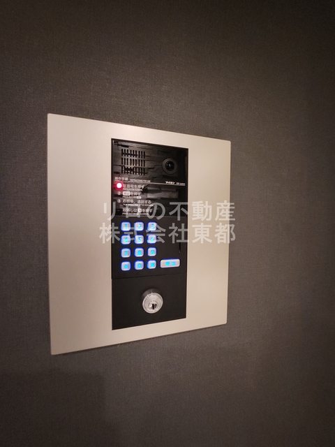 セキュリティ　入り口は安心のオートロック式です♪