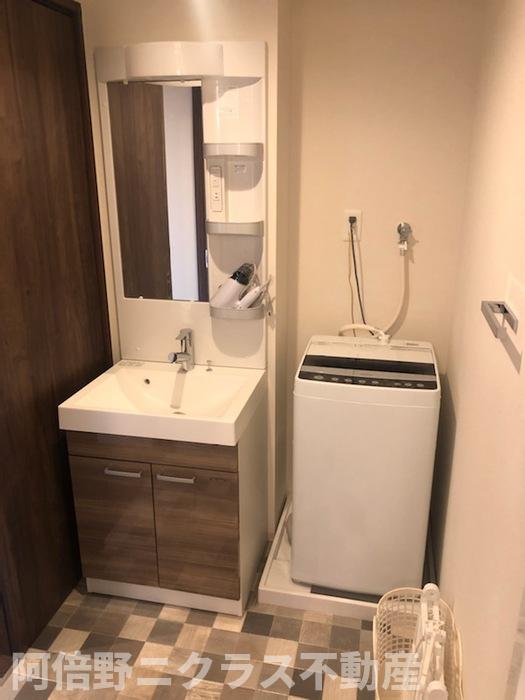 洗面設備　家具は付随しません。