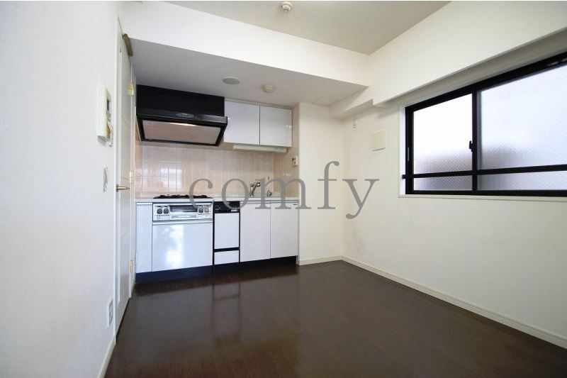 居室・リビング　明るいダイニングキッチン