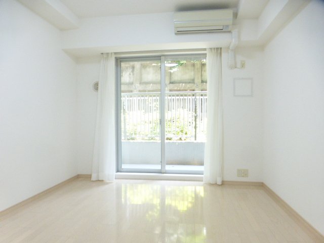 居室・リビング　居室※別部屋参考写真