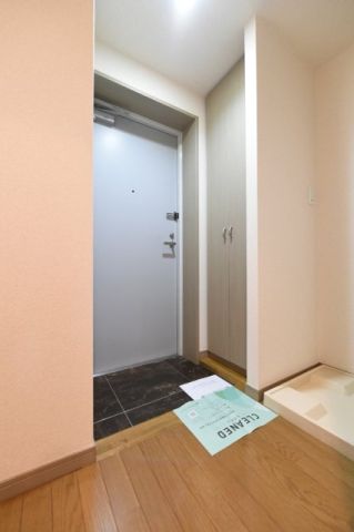 玄関　FORTIS　豊島区千早２