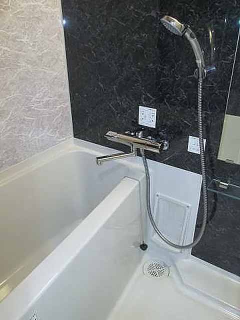 バス・シャワールーム　風呂