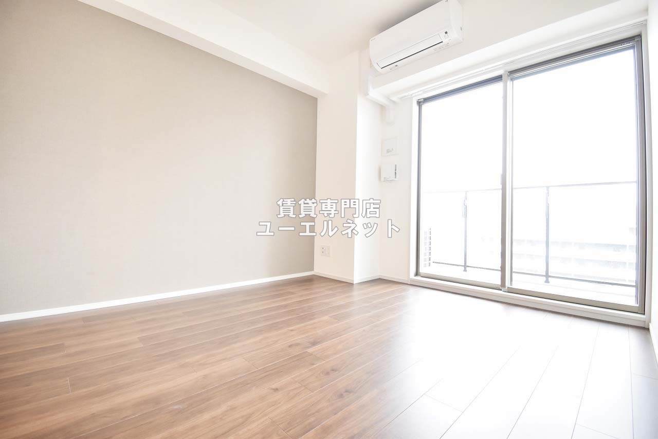 居室・リビング　ゆったりとくつろげる、落ち着きのある居室空間です