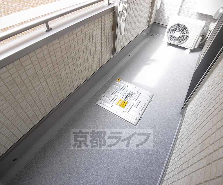 バルコニー　明るいバルコニーです。