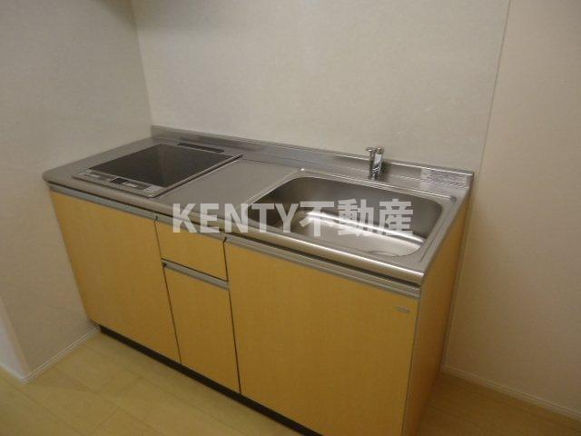 キッチン　コンパクトなキッチンで掃除もラクラク