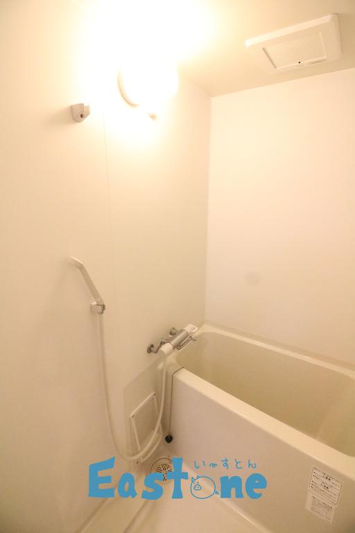 バス・シャワールーム　混合水栓で快適バスタイム！