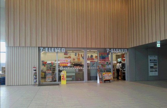 コンビニ　セブンイレブン歌舞伎座タワー店（コンビニ）まで160m