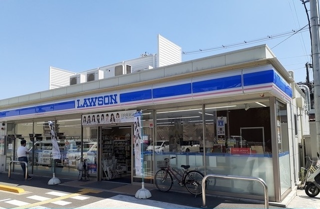 コンビニ　ローソン様（コンビニ）まで1000m
