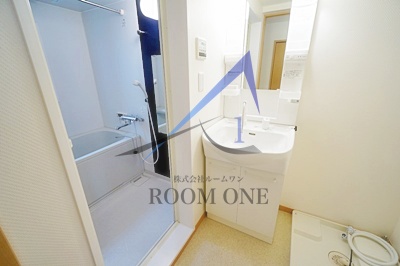 洗面設備　洗面台です。